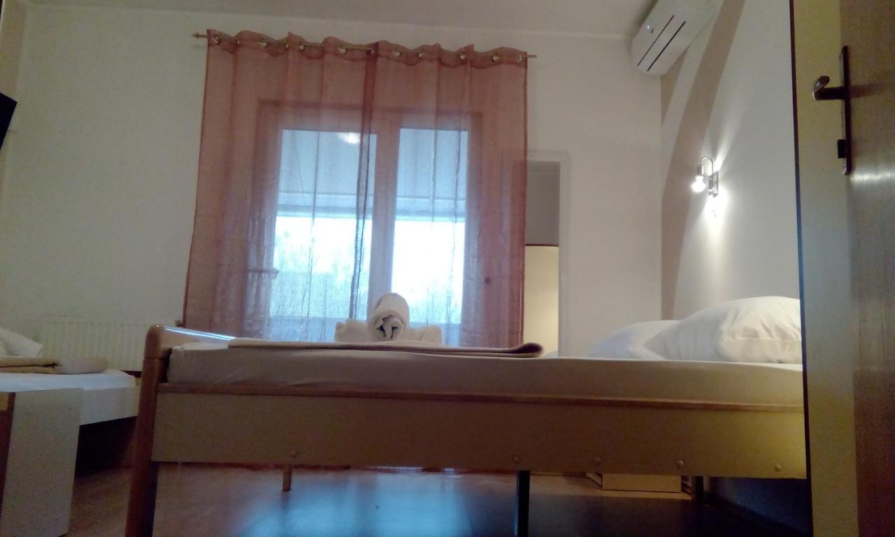 Apartments Meri Водице Екстер'єр фото