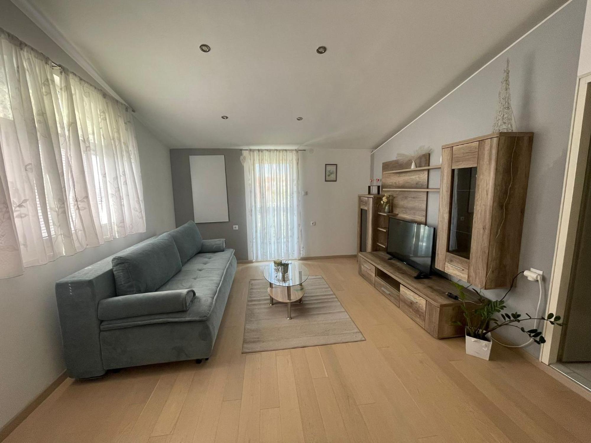 Apartments Meri Водице Екстер'єр фото