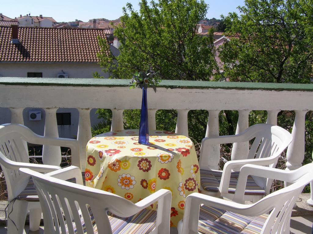 Apartments Meri Водице Екстер'єр фото