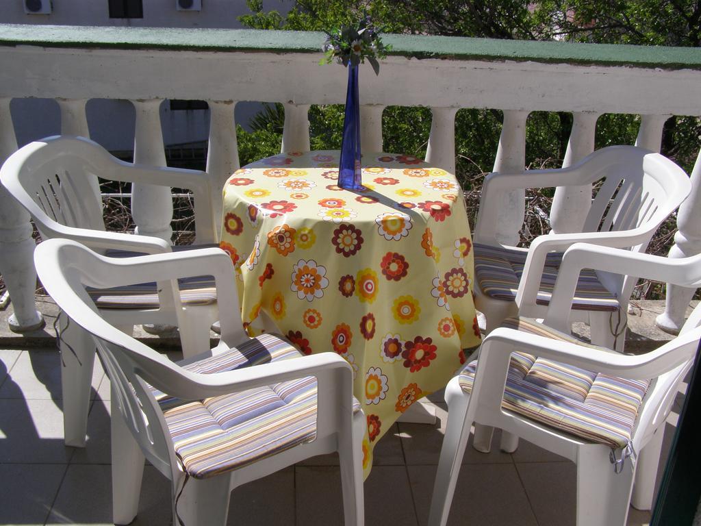 Apartments Meri Водице Екстер'єр фото
