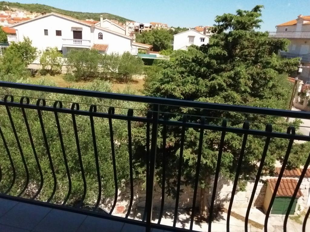 Apartments Meri Водице Екстер'єр фото