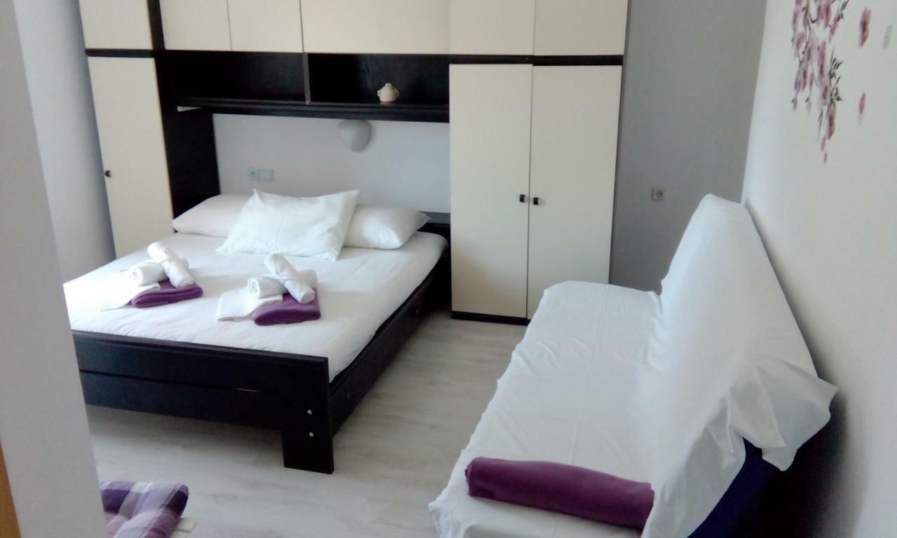 Apartments Meri Водице Екстер'єр фото