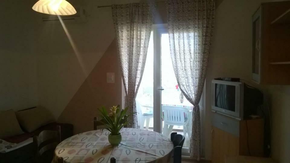 Apartments Meri Водице Екстер'єр фото
